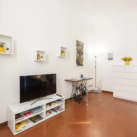 - Rucellai 1bd * Florence